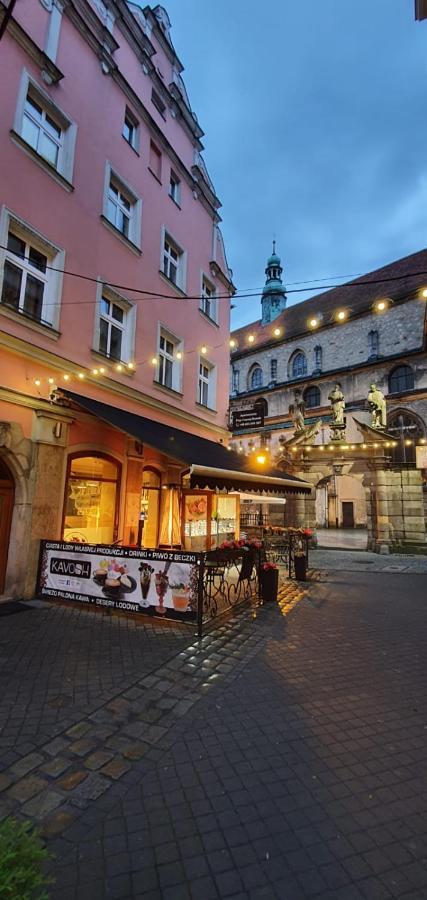 Willa Przy Czarnej Bramie Klodzko Exterior photo