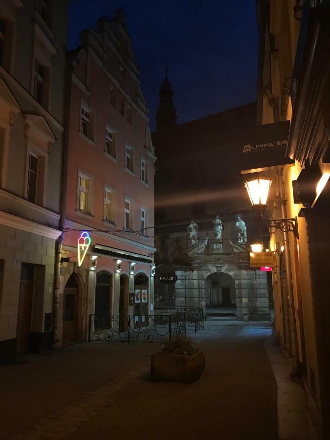 Willa Przy Czarnej Bramie Klodzko Exterior photo