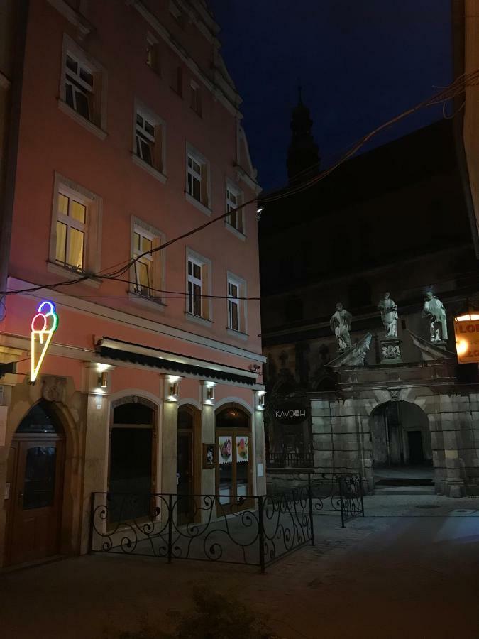 Willa Przy Czarnej Bramie Klodzko Exterior photo